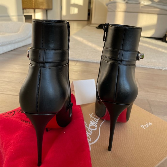 Louboutin Lock So Kate Bootie 100mm - Picture 12 of 16